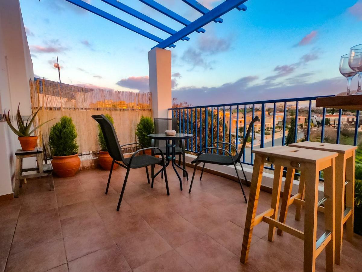 Ron'S Pergola Apartment Paphos Exterior foto